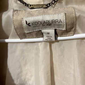 Wool size medium brand koolaburra by UGG